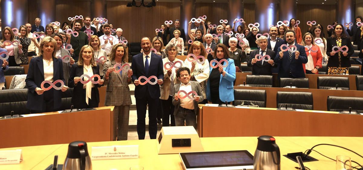 Acto institucional por el Día Mundial de Concienciación sobre el Autismo en el Congreso de los Diputados (Foto: Confederación Autismo España)