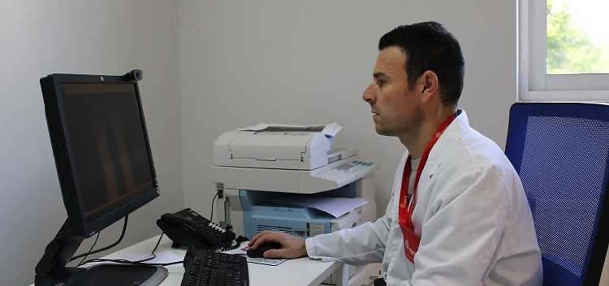 Albert Grau, especialista en Traumatología (Foto: Ribera Polusa)