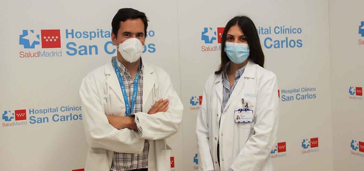 El neurólogo, Jordi Matías-Guiu y la neuropsicóloga, Silvia Oliver (Foto: Hospital Clínico San Carlos)