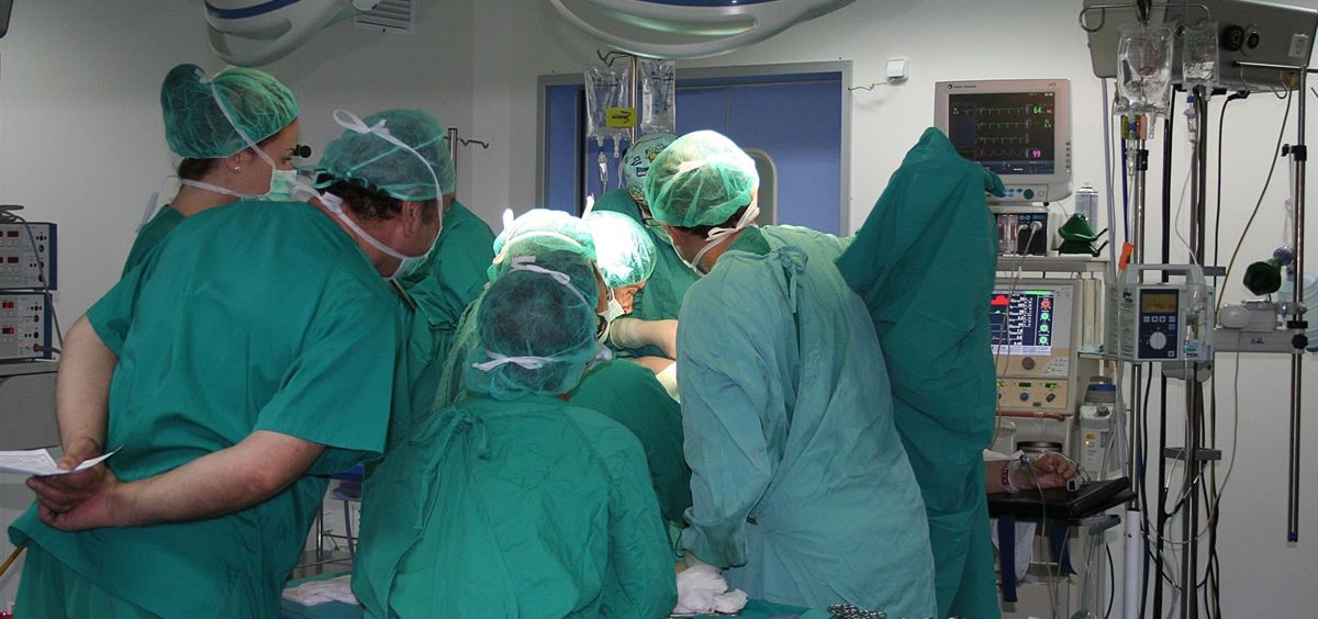 Operación en el Hospital De Elda (Foto. GVA)
