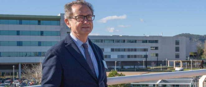 El director gerente del Hospital Universitario Son Espases, Josep Pomar, atiende a ConSalud.es. (Foto: Son Espases)