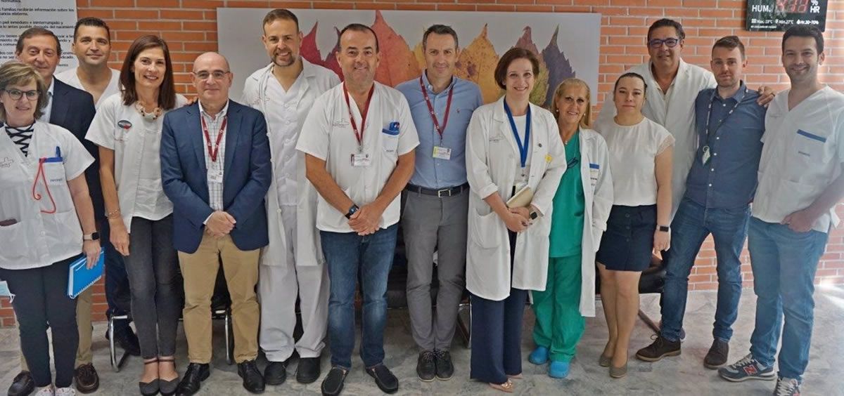 Equipo de la Unidad de Cuidados Enfermeros en terapias de Soporte Vital Extracorpóreo del Hospital Virgen de Arrixaca (Foto: CARM)