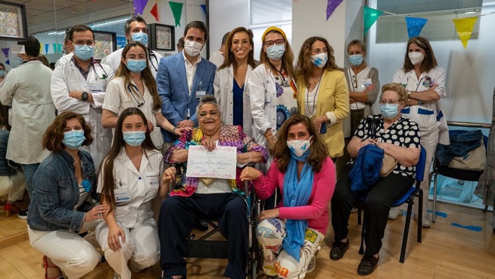 'Dando color a la vida', la expo de una paciente geriátrica