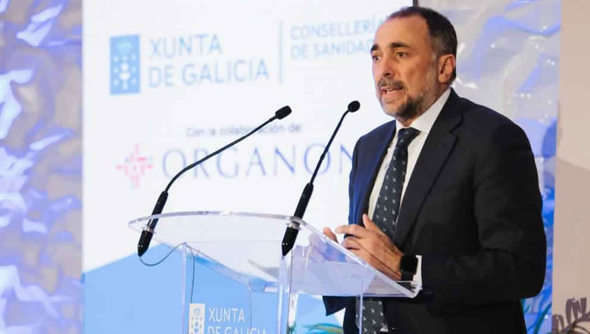 El consejero de Sanidad gallego, Julio García Comesaña, en rueda de prensa. (Foto: Sergas)