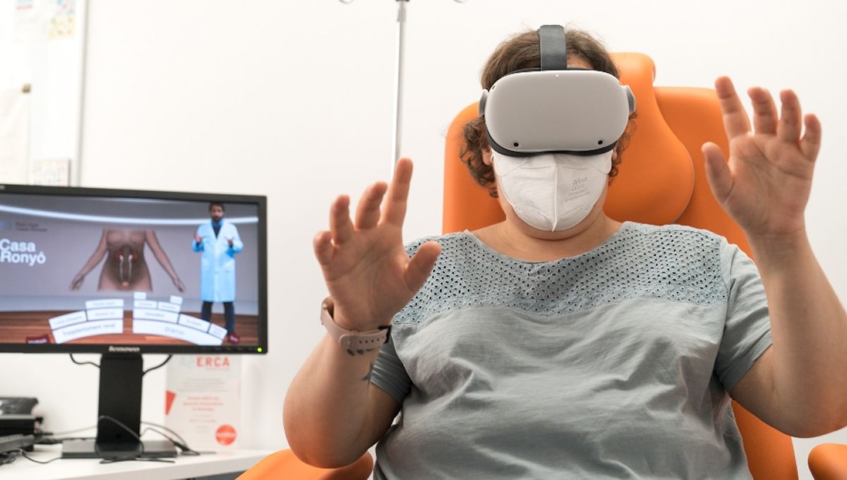 Paciente participando en el proyecto de realidad virtual de la  Casa del Riñón (Foto. Hospital de Bellvitge)