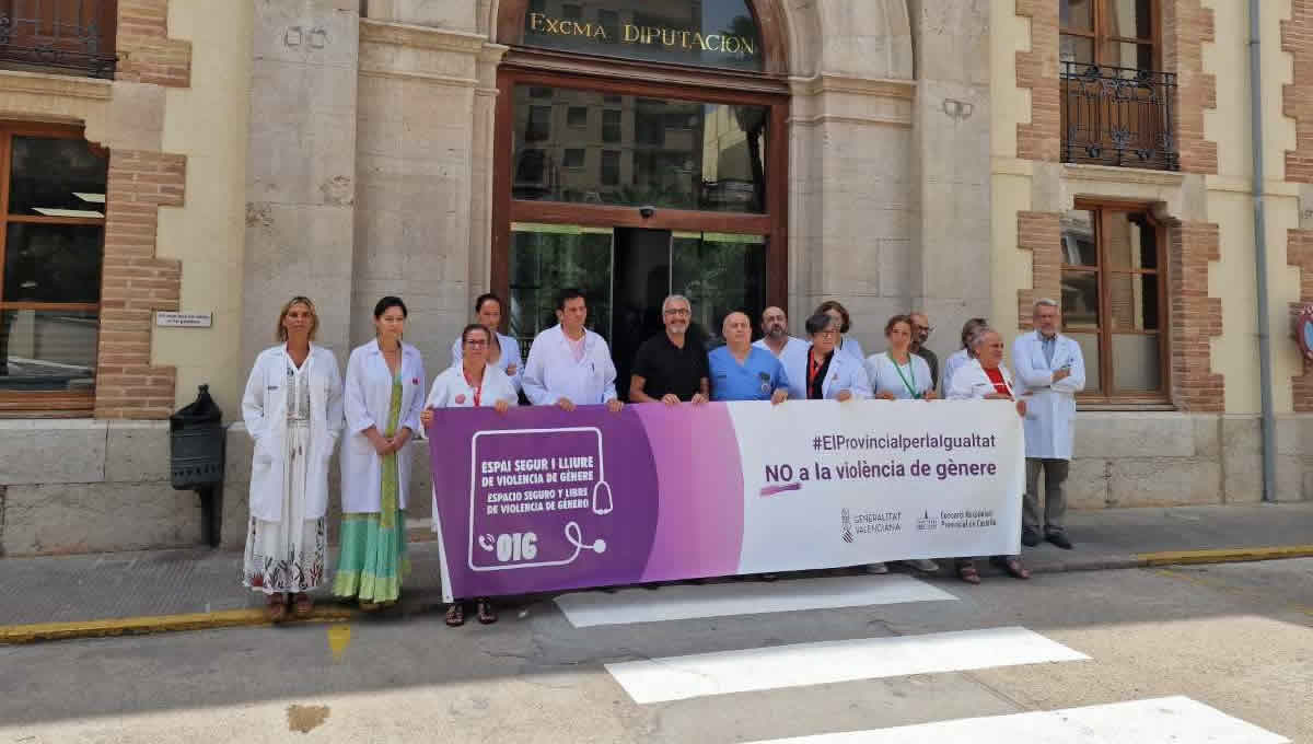 Concentración contra la violencia machista (Foto: Hospital Provincial de Castelló)