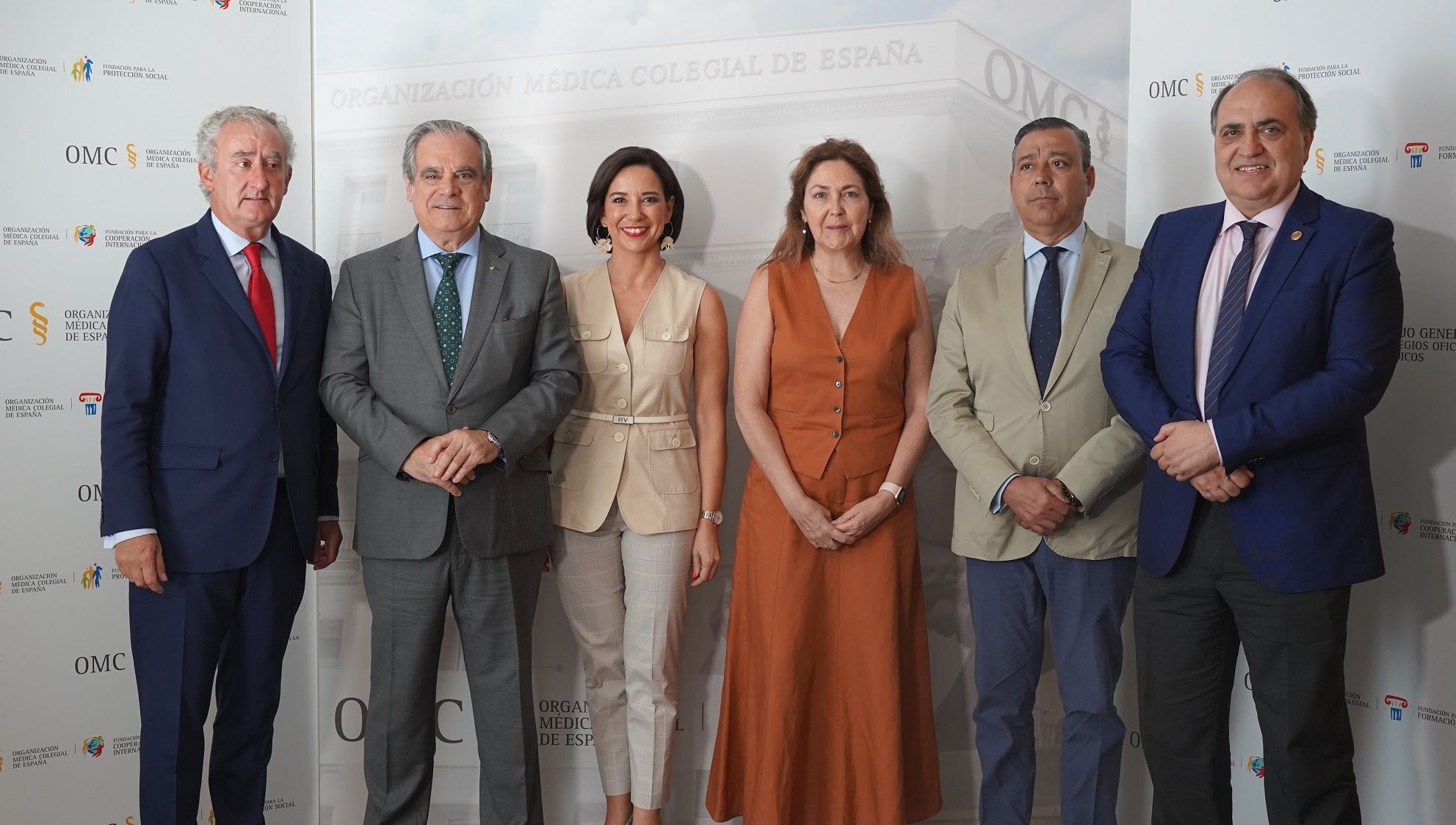 Jesús Aguilar, Tomas Cobo, Raquel Martínez, M. Isabel Moya, Oscar Castro y Luis A. Calvo (Foto: Consejo de Dentistas)