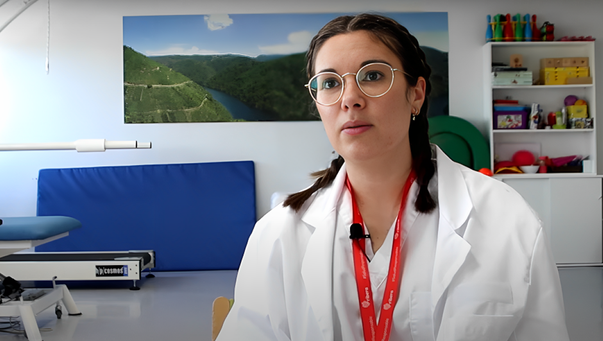 Lorena Legaspi, logopeda del hospital Ribera Polusa (Foto: YouTube)