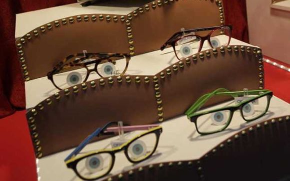   El IVA de gafas graduadas y sillas de ruedas seguirá siendo reducido