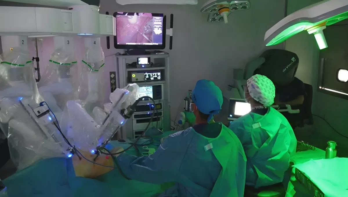 Intervención en cirugía pulmonar del robot Da Vinci con cirugía láser (Foto: Quironsalud)