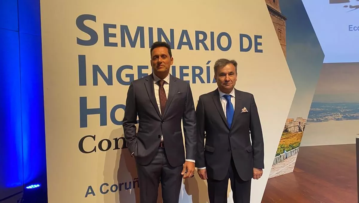 José Luis López González (derecha), nuevo presidente de la AEIH