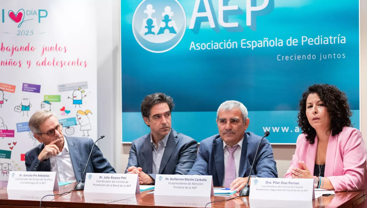 Rpresentantes de la Asociación Española de Pediatría, en rueda de prensa (FOTO: AEP)