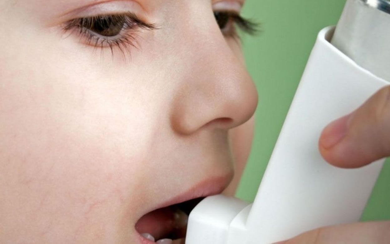  En España, el asma afecta a cerca de un 11% de los niños entre 6 y 7 años, a un 9% de los adolescentes entre 13 y 14 años y a alrededor del 5% de la población adulta.