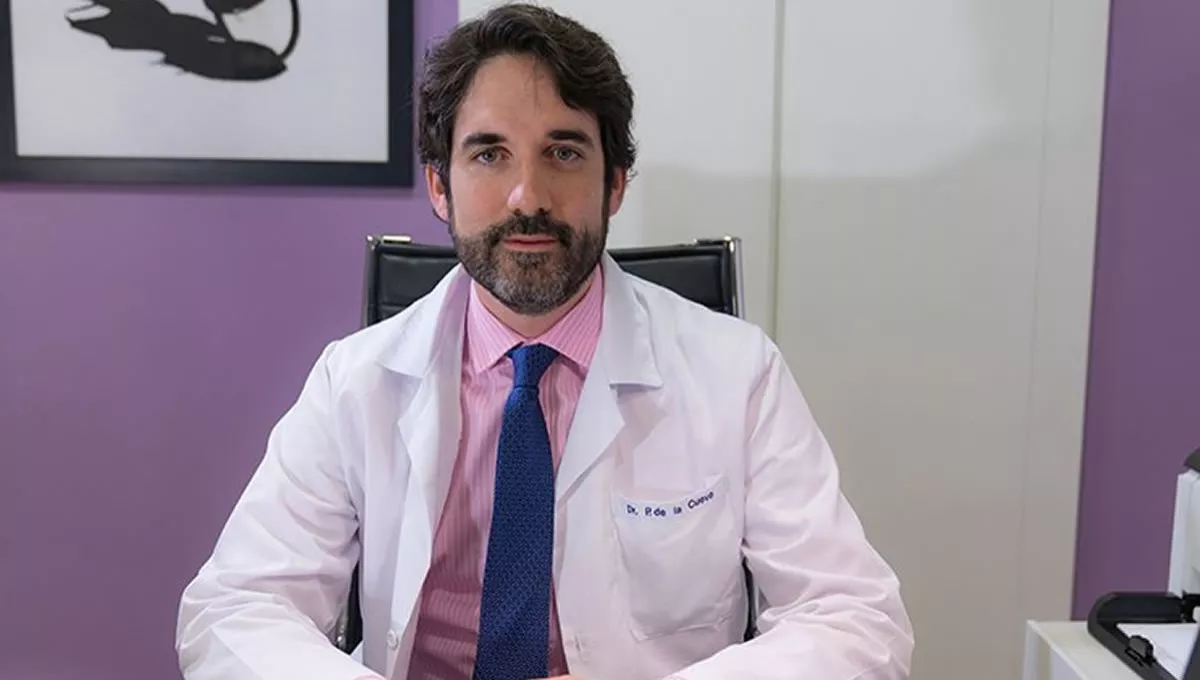 El doctor Pablo De La Cueva (FOTO: Cedida a ConSalud.es)