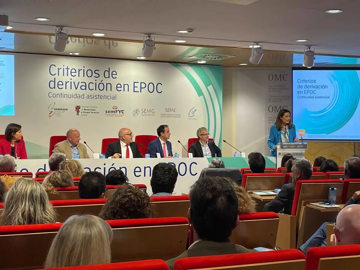 Presentación del documento 'Criterios de derivación en EPOC. Continuidad asistencial' en la sede madrileña de la OMC (Foto. GSK)