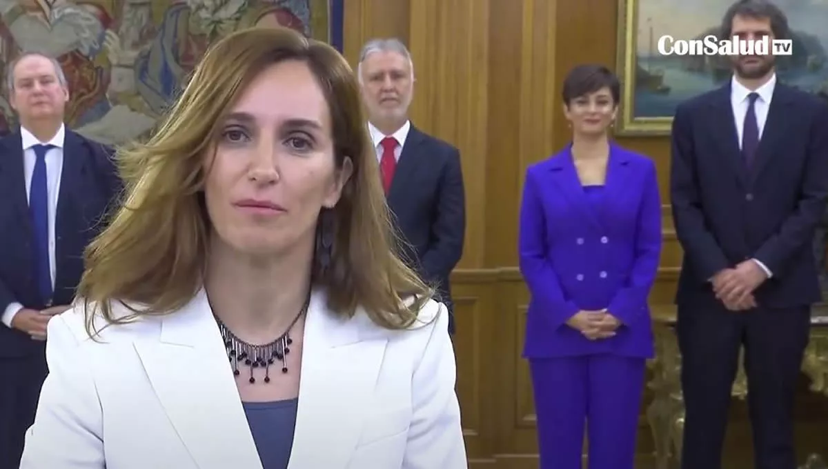 Mónica García promete su cargo como ministra de Sanidad