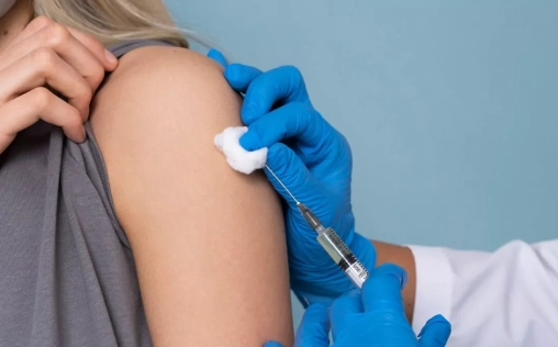La AEV insiste en la importancia de vacunarse frente a las infecciones respiratorias en invierno