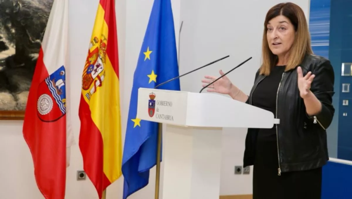 La presidenta de Cantabria, María José Sáenz de Buruaga, en rueda de prensa. (Gob. Cantabria)