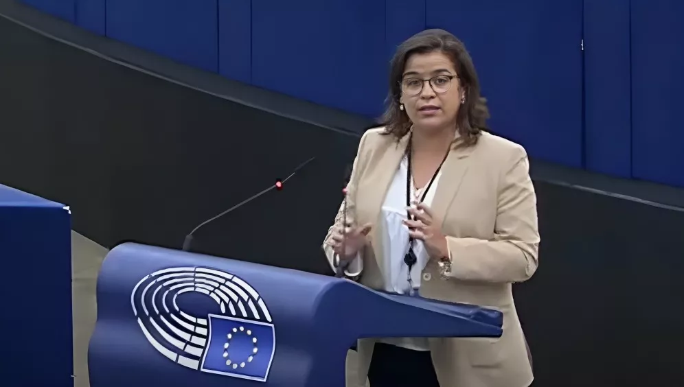 Sara Cerdas durante una intervención en el Parlamento Europeo (Fuente: X sara saracerdas)