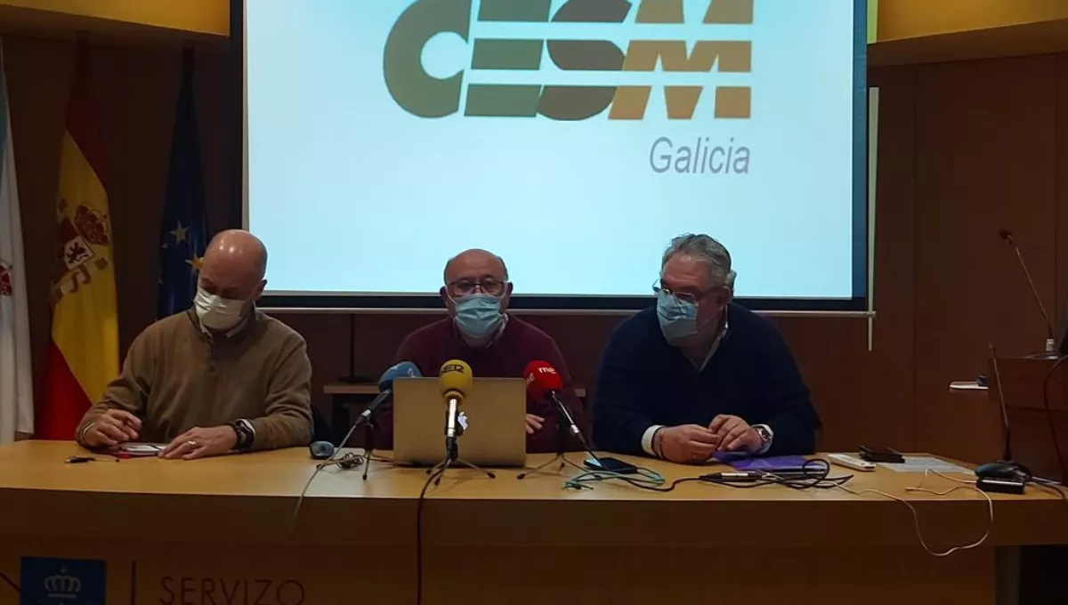 El presidente de CESM Galicia, Ramón Barreiro, el secretario general, Enrique Marra López, y el delegado de CESM en Pontevedra, Enrique Fernández Carrera. (CESM)