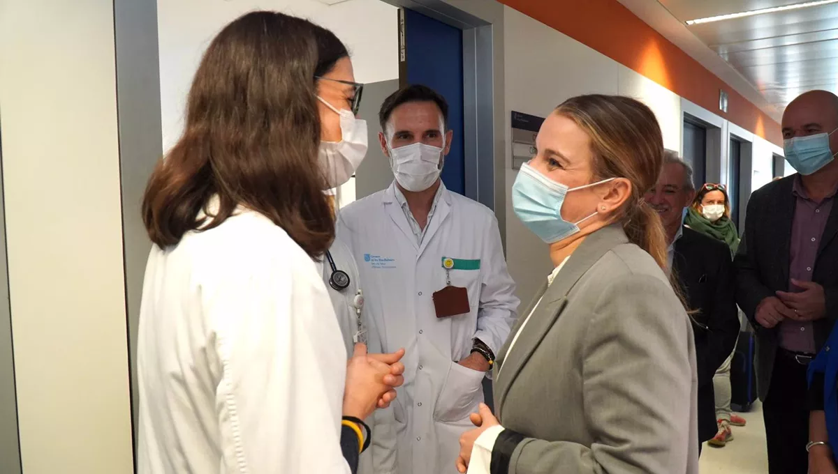 La presidenta del Govern, Marga Prohens, visita el Hospital Can Misses (Foto. EP)