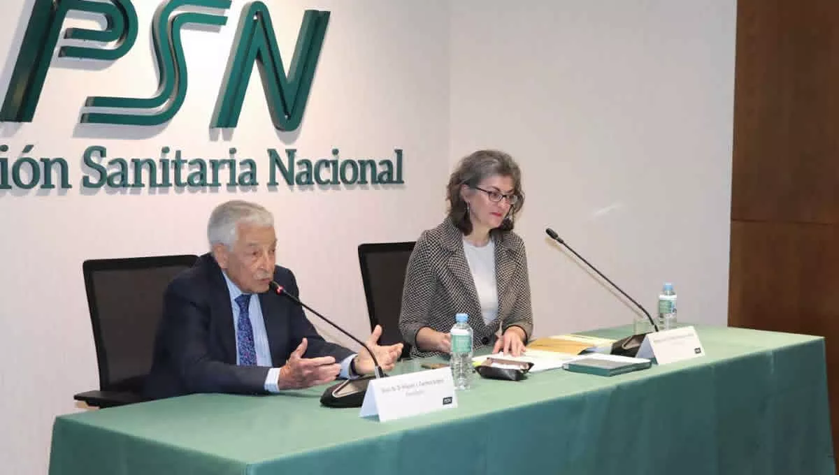 El presidente de PSN, Miguel Carrero, y Maite Pagazaurtundúa, eurodiputada, durante la conferencia (Foto: PSN)