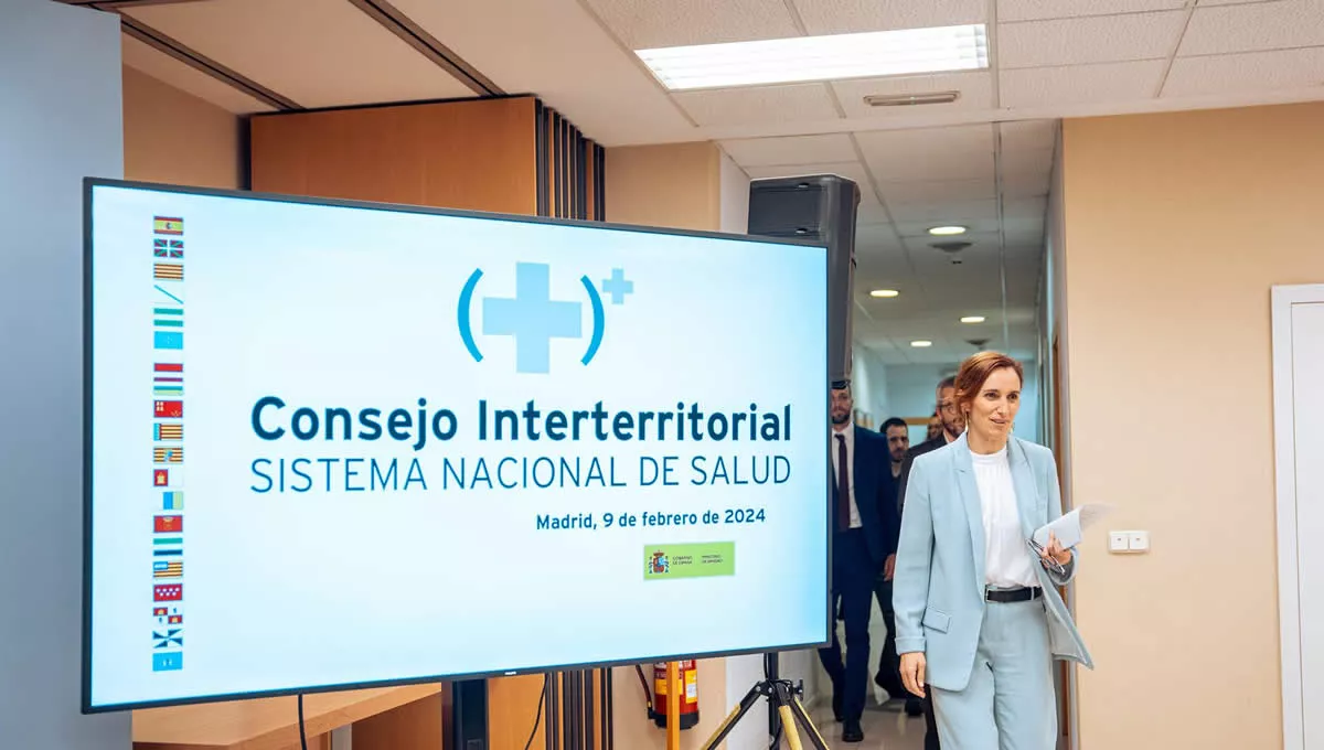 Mónica García, ministra de Sanidad, llegando a la rueda de prensa posterior al último Consejo Interterritorial del Sistema Nacional de Salud (FOTO: Europa Press)