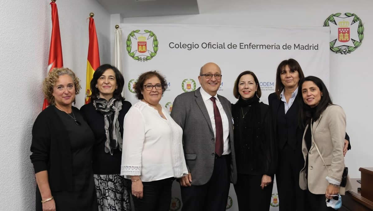 Foto de familia Colegio Oficial de Enfermería de Madrid