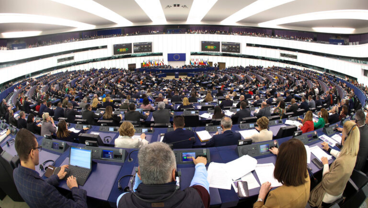 Sesión Plenaria del Parlamento Europeo donde se debatirá sobre la inteligencia artificial  (Foto: PE)