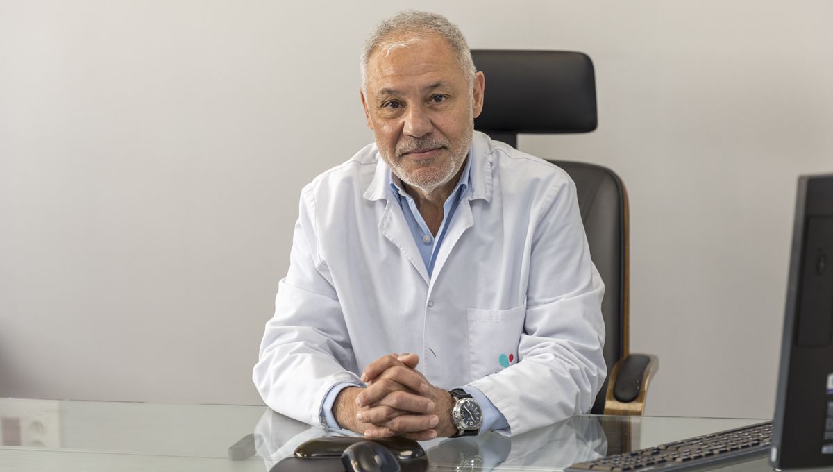 Dr. Prados, cirujano jefe de la Unidad Cirugía Barcelona (Foto: Quirónsalud)