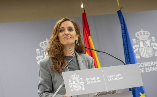 Mónica García: "Hay que volver a regular las listas de espera, ya que el RD actual es obsoleto"
