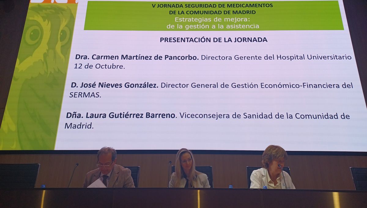 D. José Nieves González, Dra. Carmen Martínez de Pancorbo y Dña. Laura Gutiérrez Barreno (Foto: Comunidad de Madrid)