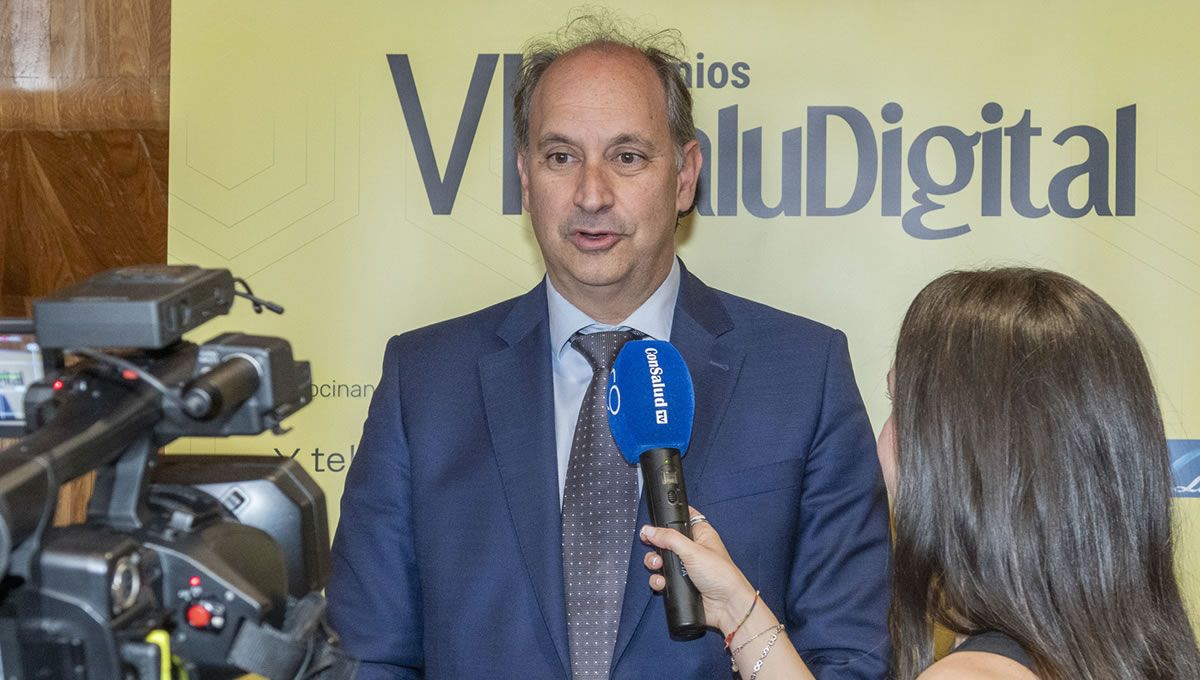 Miguel López Valverde, consejero de Digitalización de la CAM, en ConSalud TV (foto: Óscar Frutos)