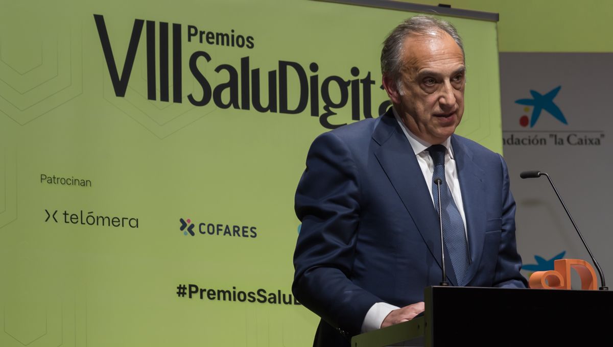 Cayetano Fuente Organero, director general de Salud Digital de Castilla La Mancha, recogió el premio a Proyecto en fase de desarrollo