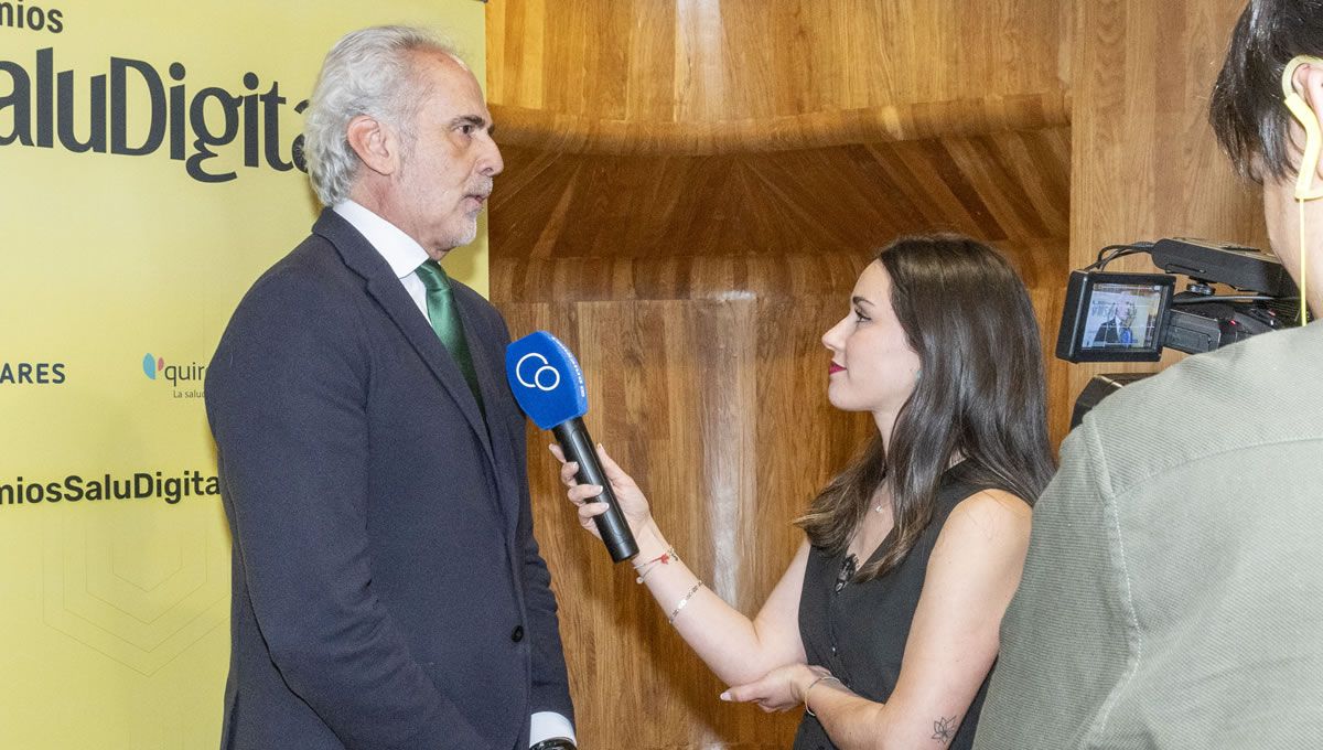 Enrique Ruiz Escudero contesta a las preguntas de ConSalud TV (foto: Óscar Frutos)