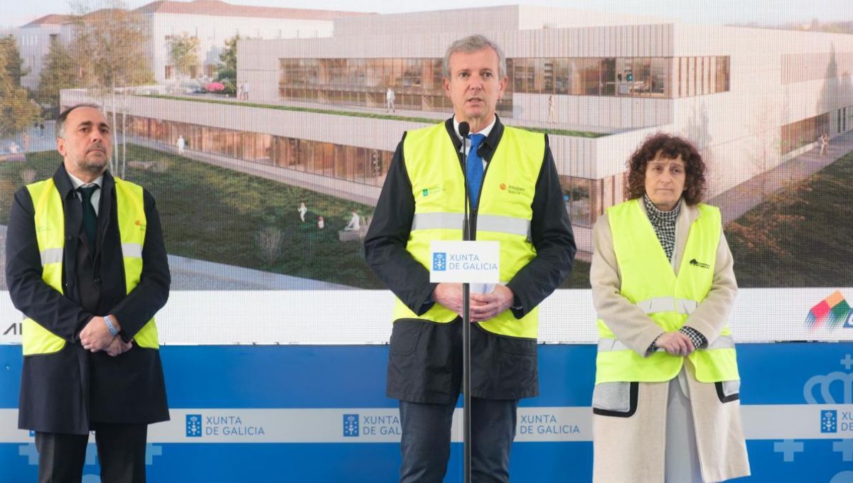 El presidente de la Xunta en funciones, Alfonso Rueda,en el inicio de las obras de su Centro de Protonterapia (Fuente: Xunta)