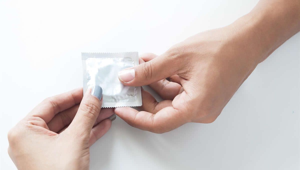 Eliminación publicitaria de productos sanitarios como el preservativo (Foto: Europa Press)