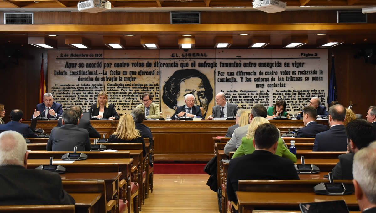 Santos Cerdán comparece ante la Comisión de Investigación sobre los contratos públicos realizados en la pandemia (Foto: Senado)