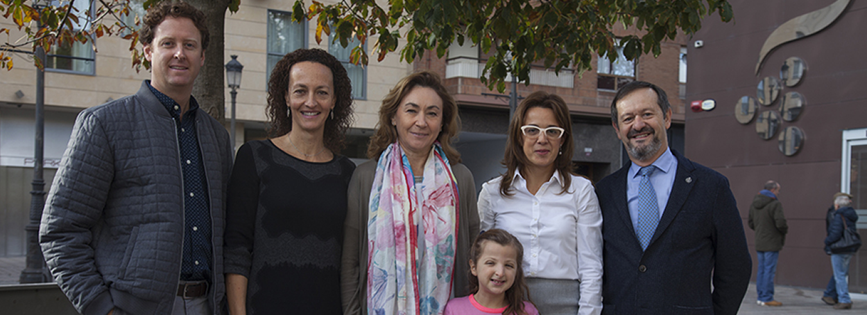 En el encuentro han participado la consejera de Salud, María Martín; el director de gestión de la Fundación Rioja Salud, José Ignacio Maiso y la presidenta de la Asociación Española Síndrome Rubinstein Taybi, Cristina Maiso.