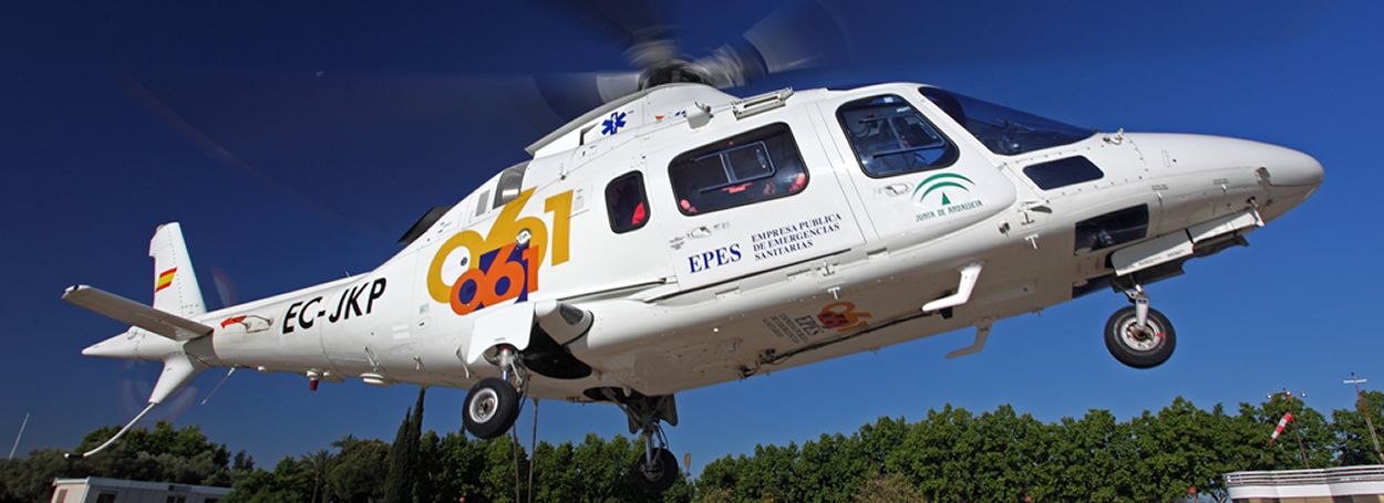 Helicóptero del 061 que ha formado parte del equipo de emergencias para atender a los heridos en el accidente.