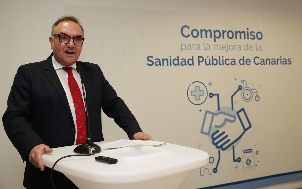 El consejero de Sanidad de Canarias, José Manuel Baltar