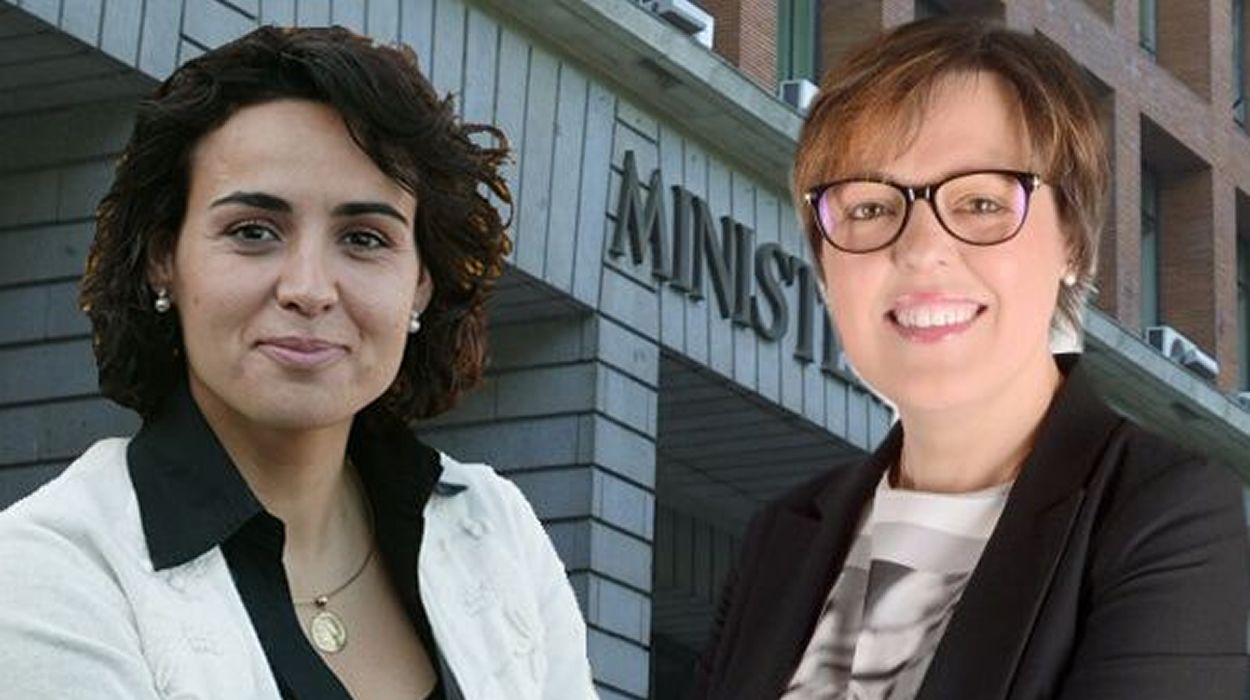 La ministra de Sanidad, Dolors Montserrat y la presidenta de la Federación Española de Fibrosis Quística, Blanca Ruiz