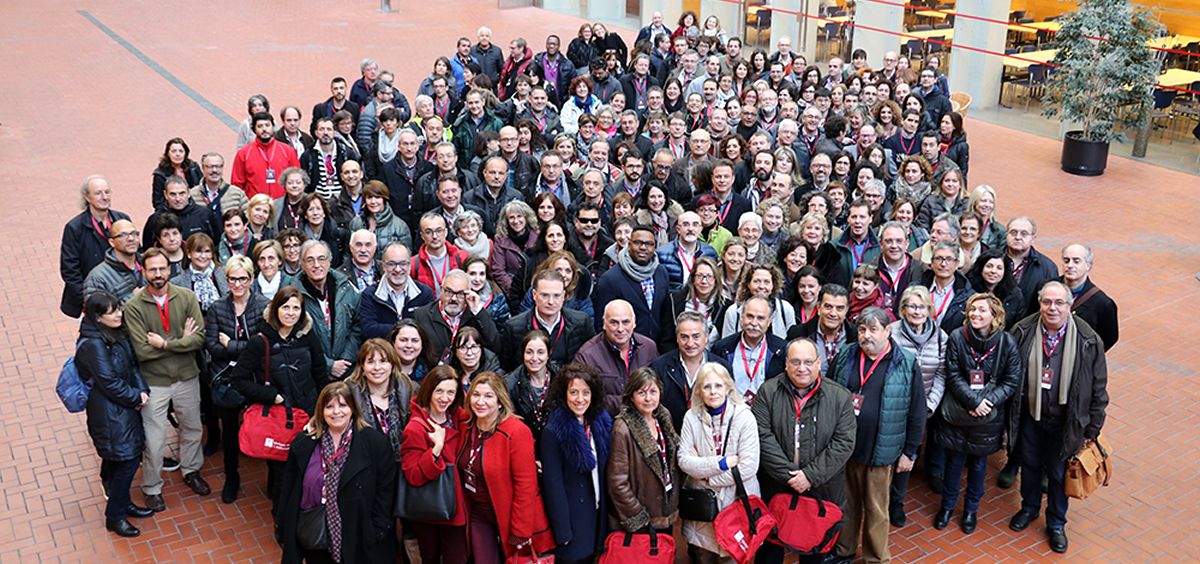 Imagen de grupo de la asamblea celebrada por Metges de Catalunya.