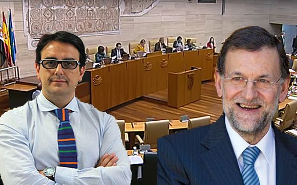 El consejero de Sanidad de Extremadura, José María Vergeles (izquierda) y el presidente del Gobierno, Mariano Rajoy (derecha). 