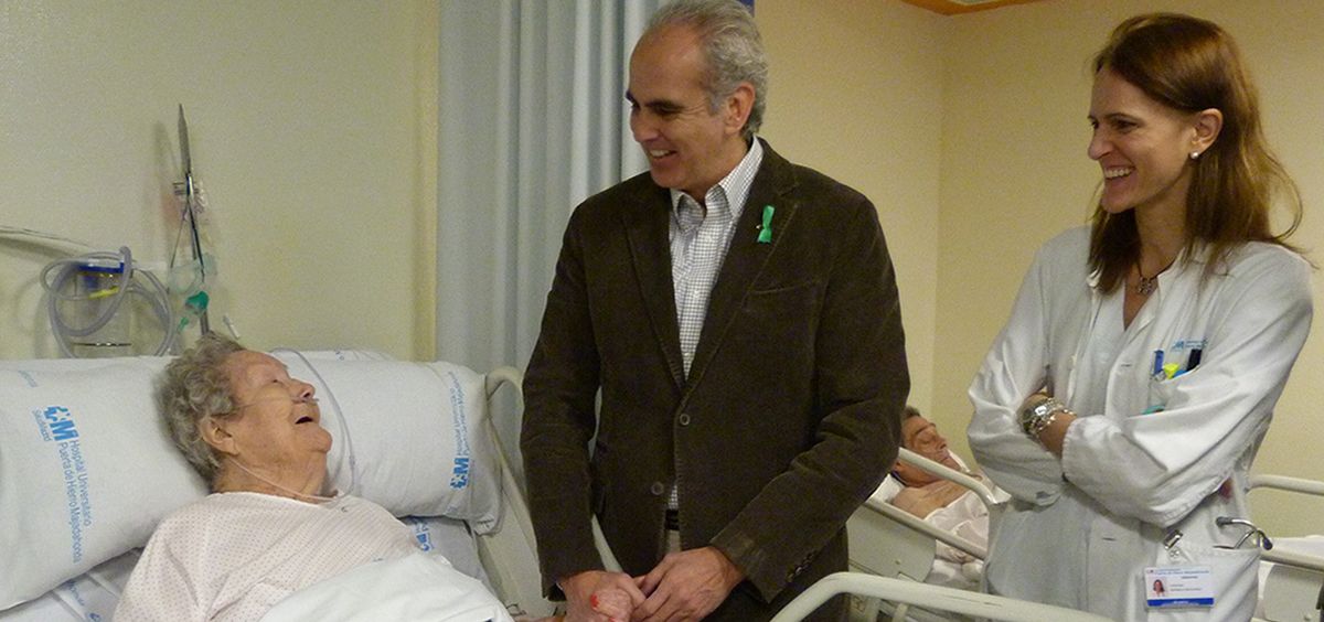 El consejero de Sanidad, Enrique Ruiz Escudero, ha visitado la nueva Unidad de Atención al Paciente Institucionalizado (UAPI)