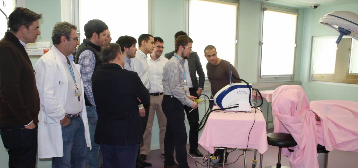 Los asistentes han podido practicar su ejecución en los simuladores de última generación del Hospital Virtual Valdecilla
