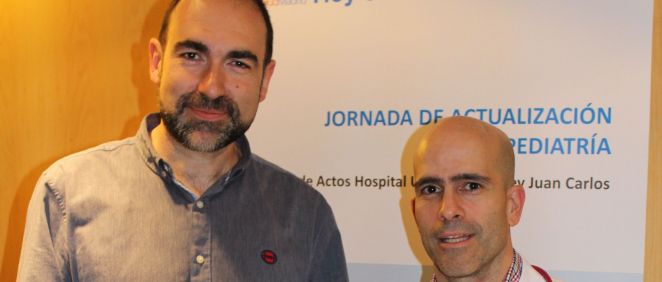 Los doctores Iván Carabaño (izda) y Gonzalo Ares (dcha)
