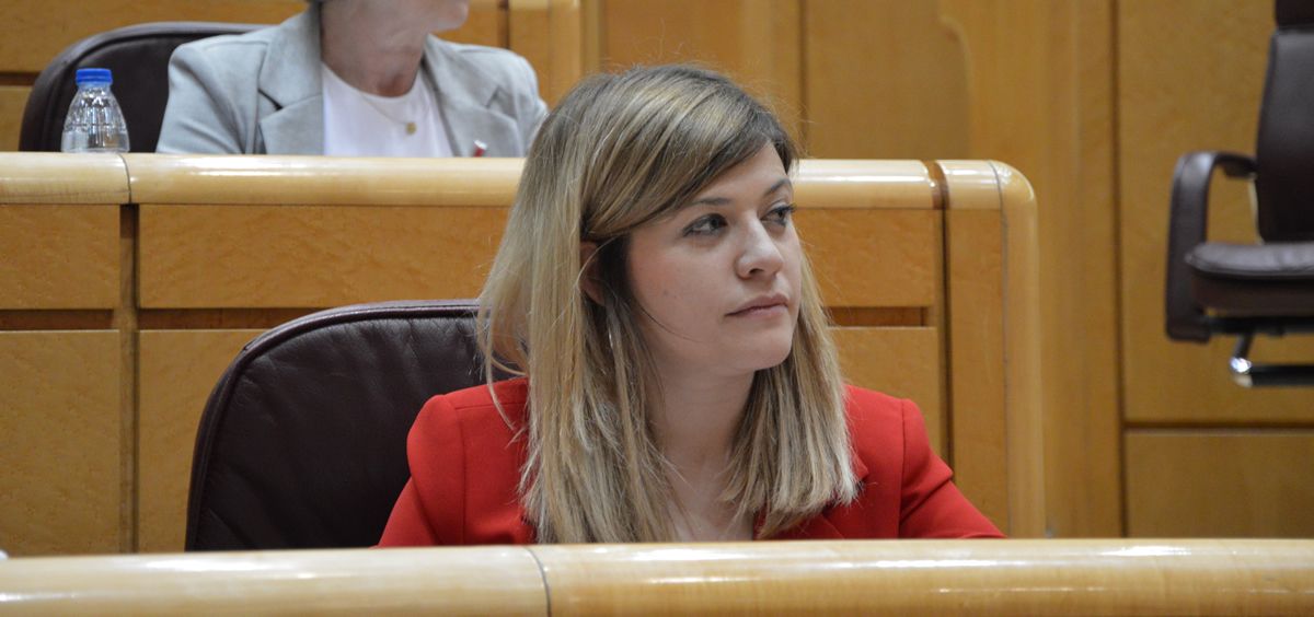 Laura Berja, portavoz de Igualdad del PSOE durante la sesión de control al Gobierno en el Senado.