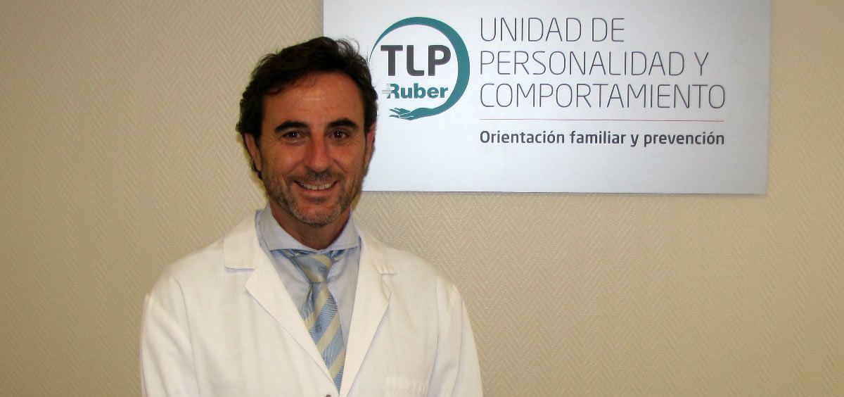 El doctor José Luis Carrasco, director científico de la Unidad de Personalidad y Comportamiento del complejo hospitalario Ruber Juan Bravo