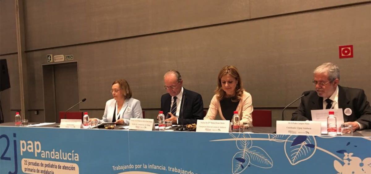 La consejera de Salud de Andalucía, Marina Álvarez, ha acudido a la inauguración de las XXII Jornadas Asociación Andaluza de Pediatría de Atención Primaria, que se celebran en Málaga